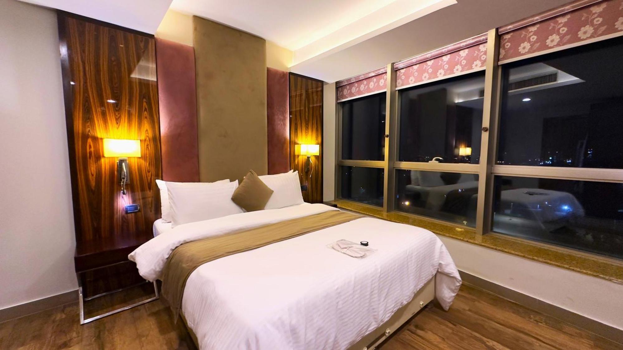 Centaurus Apartments Islamabad Ngoại thất bức ảnh